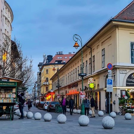 Kriszti Appartement Boedapest Buitenkant foto