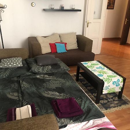 Kriszti Appartement Boedapest Buitenkant foto