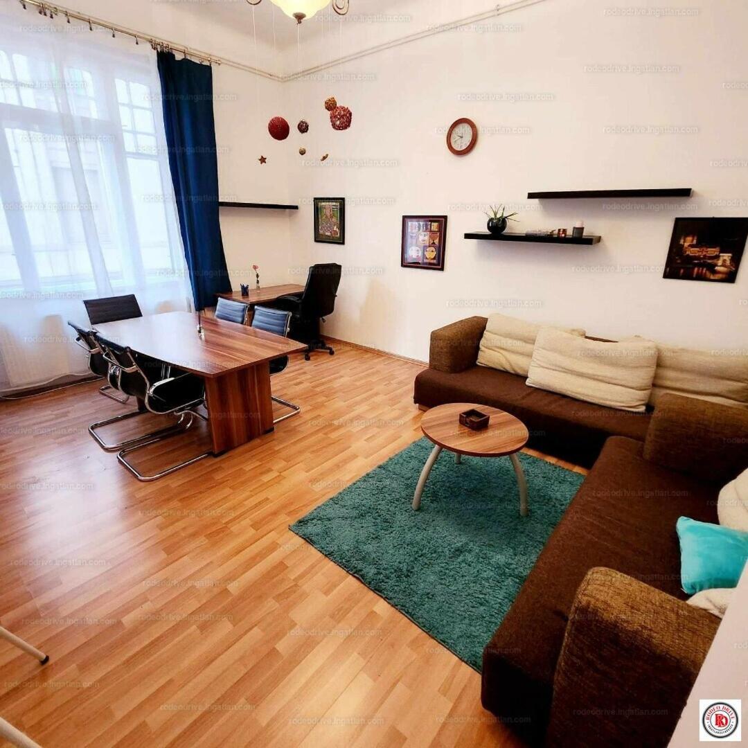 Kriszti Appartement Boedapest Buitenkant foto
