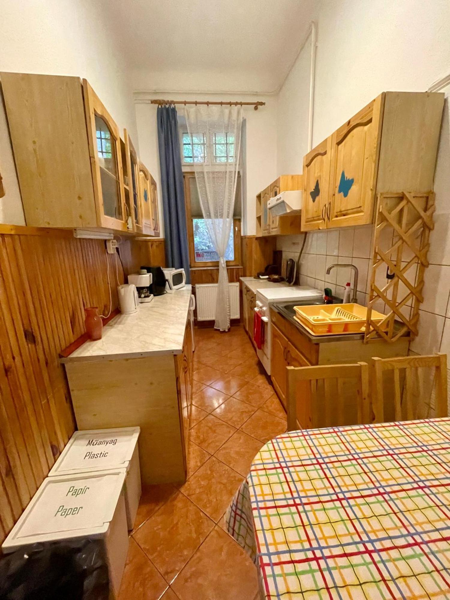 Kriszti Appartement Boedapest Buitenkant foto